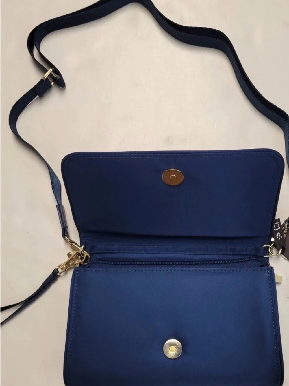 Hedgren navy crossbody